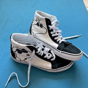 Vans x Collector Peanuts SK8 Men’s Size 8.0 Women’s Size 9.5